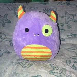 Halloween monster 8” Squishmallow